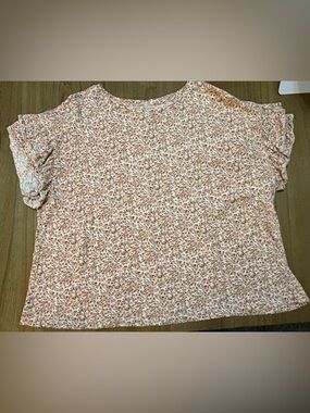 LANE BRYANT 22/24 ✨ Floral Ruffle Sleeve Top in Pink and Cream EUC